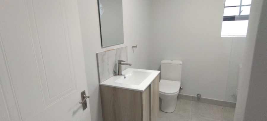 To Let 2 Bedroom Property for Rent in Hartenbos Central Western Cape